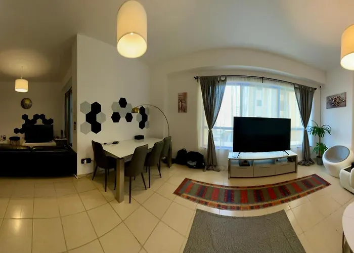 Sanciel Holiday Home Jbr